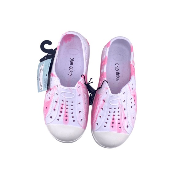 NWT Toddler Girls Okie Dokie Slip Ons Size 10 Medium - Picture 2 of 2